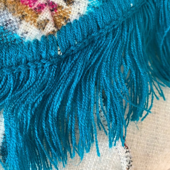 Knit alpaca wool poncho from Ecuador - Picture 6 of 6